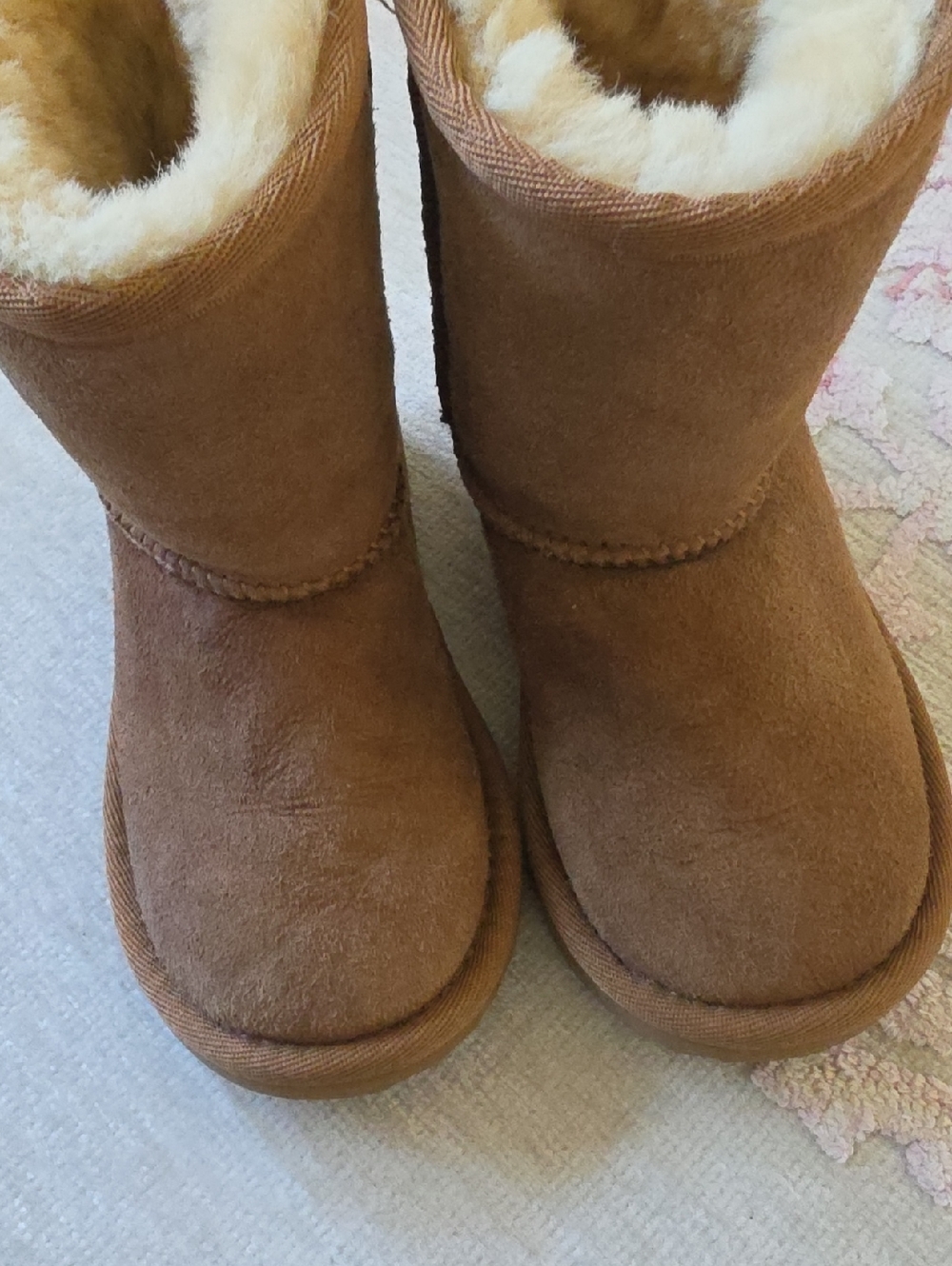 UGG Toddler Girl Boots Size 8 - Picture 6 of 6